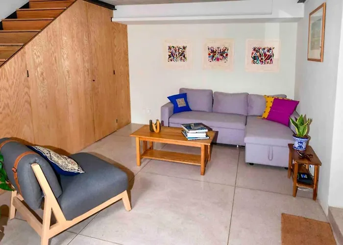 Designer Loft City's Vibrant Centro *
